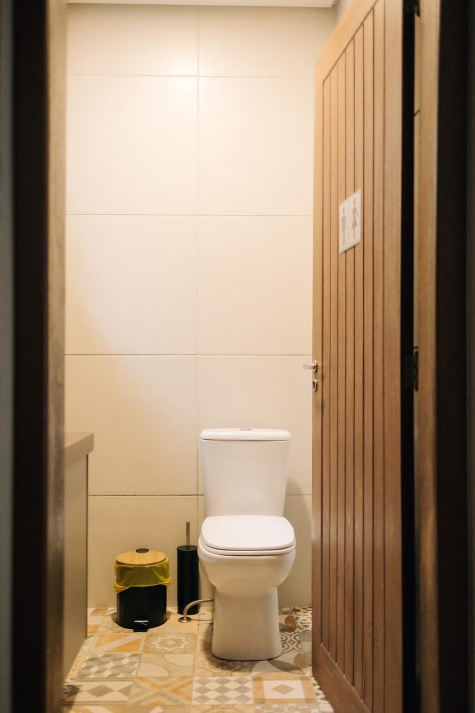 Property building, Bathroom, Swimming pool