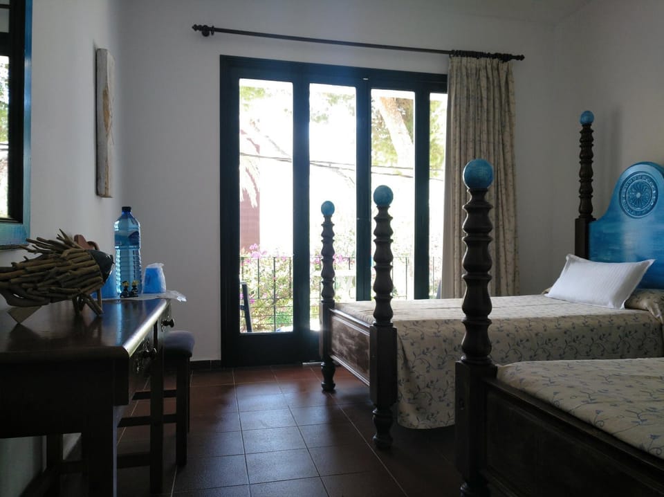 Zhimbad B&B by the sea Bed and Breakfast in Llevant