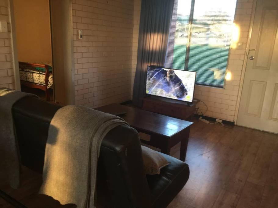 Affordable Apartment close to city and Beaches Apartment in Perth
