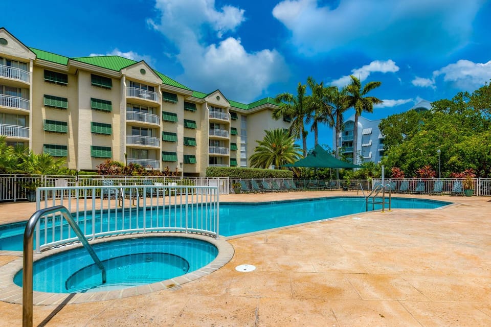 KWSS204 Sunrise Suites Barbados Suite #204 Apartment in Key West