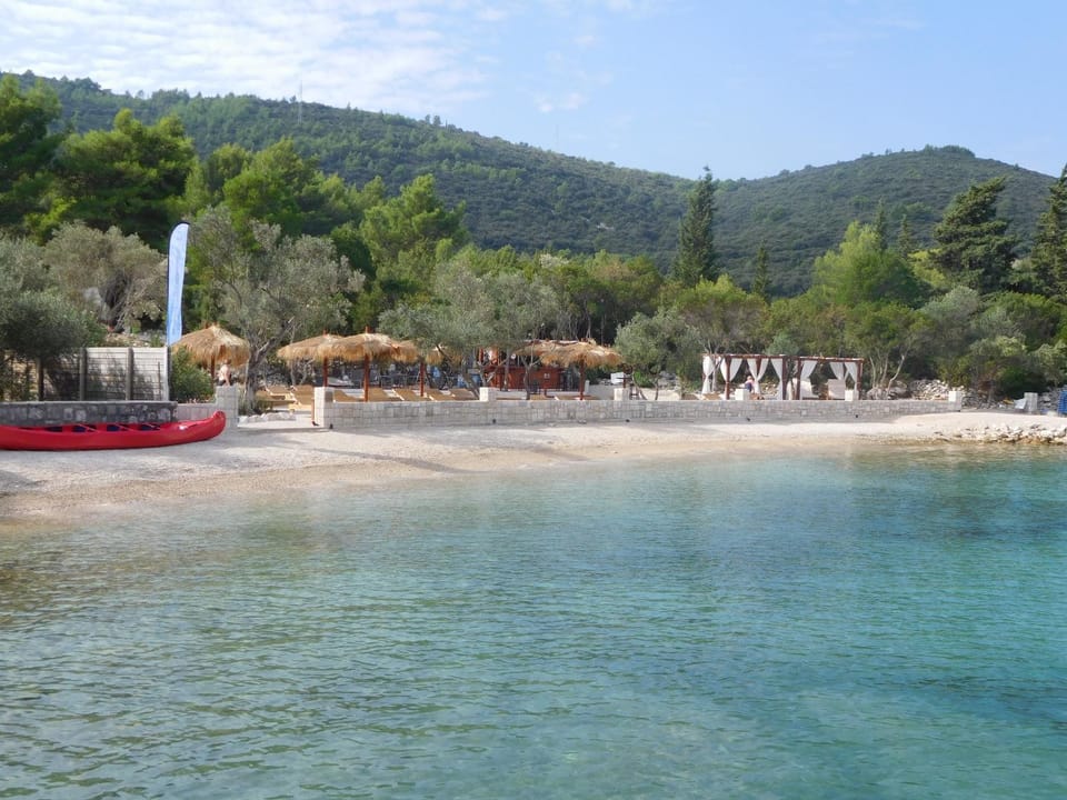 Neighbourhood, Natural landscape, Beach