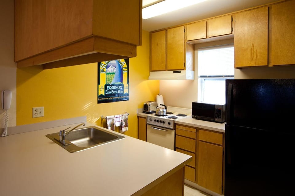 09 Lodge House in Hood River