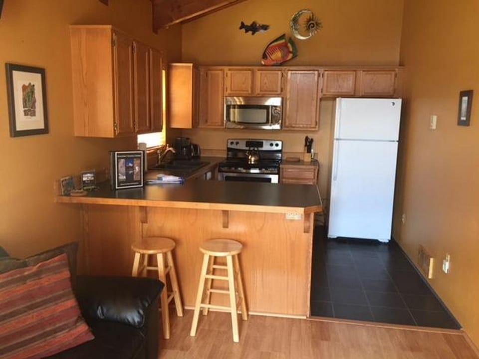 Waveseeker House in White Salmon