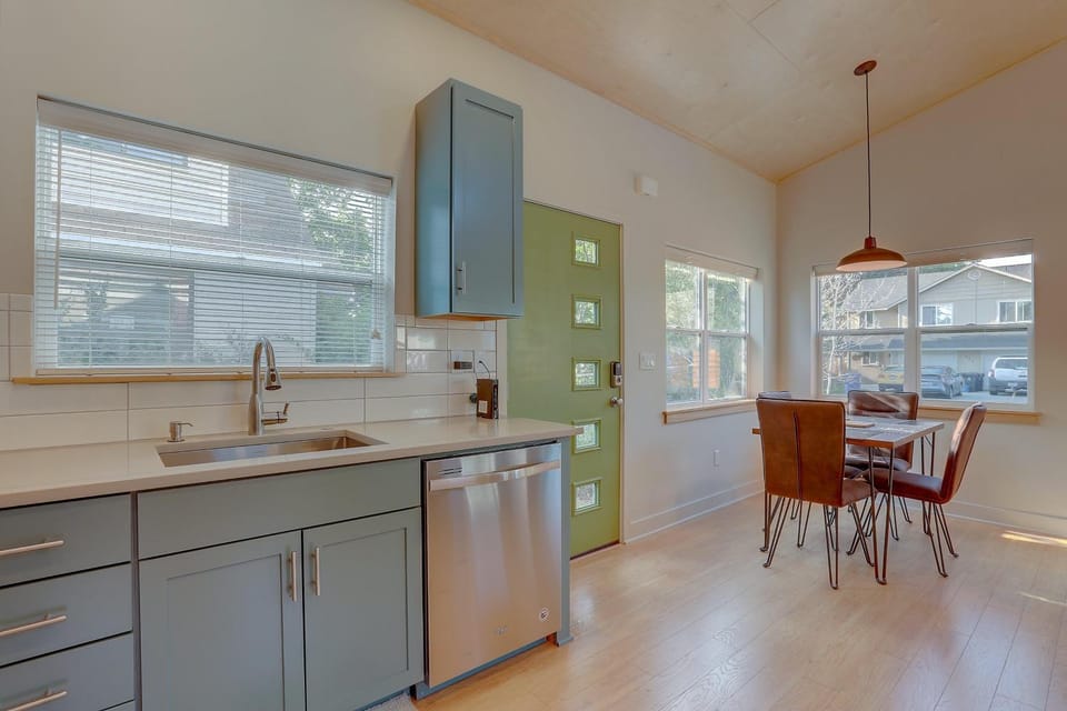 Mod Pod House in Bend