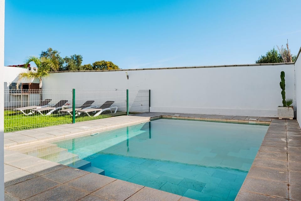 Property building, Swimming pool