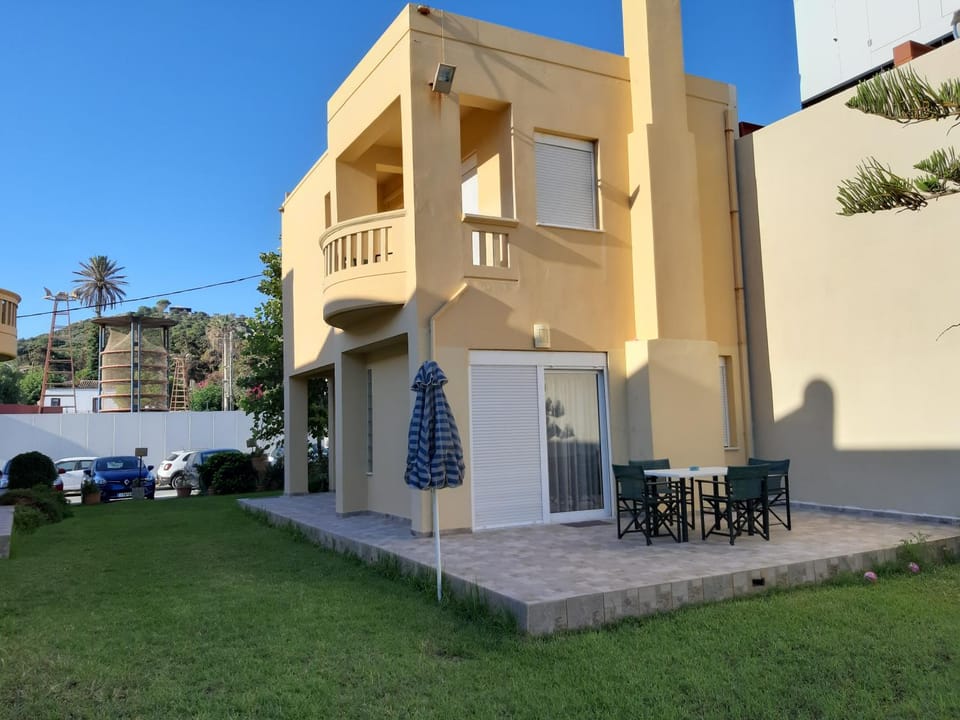 Property building, Patio