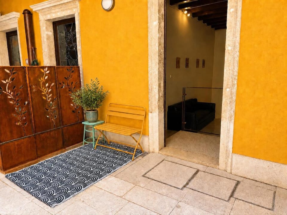 Patio, Balcony/Terrace