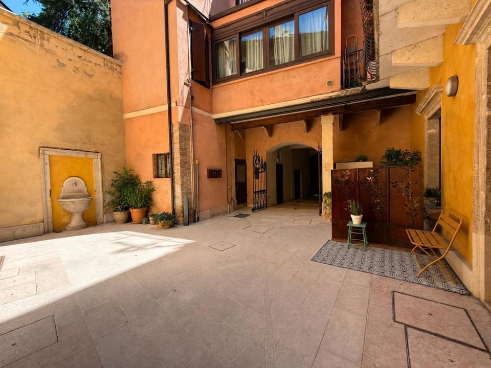 Inner courtyard view