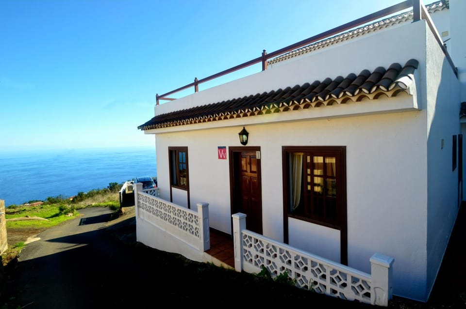 Property building, Day, Natural landscape, View (from property/room), Balcony/Terrace, Sea view