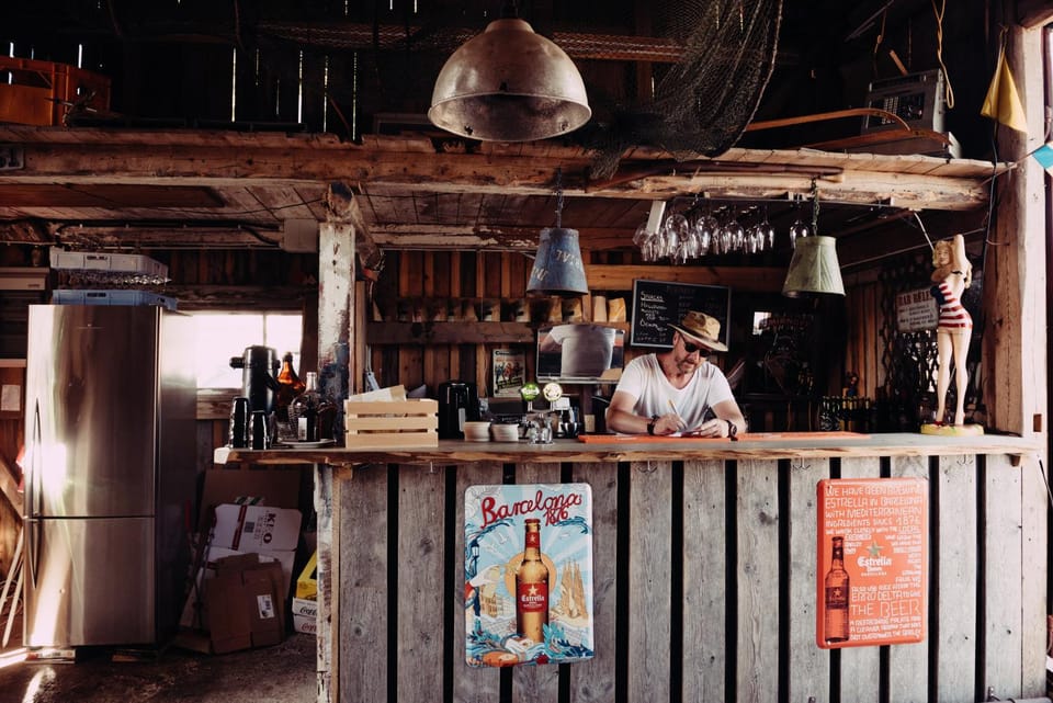 Lounge or bar