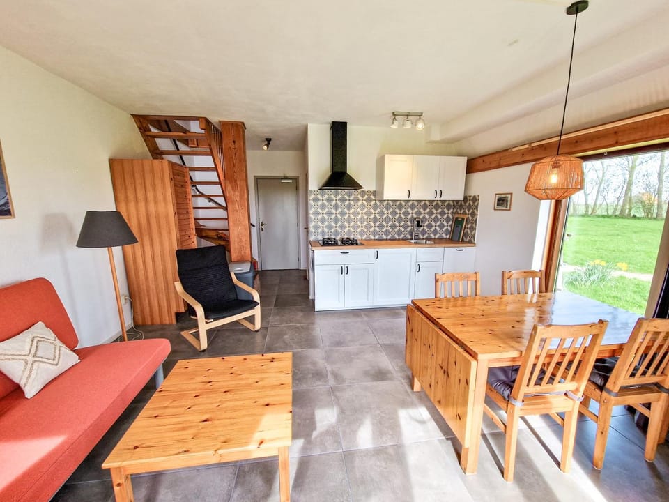 View (from property/room), Kitchen or kitchenette, Living room, Seating area, Dining area
