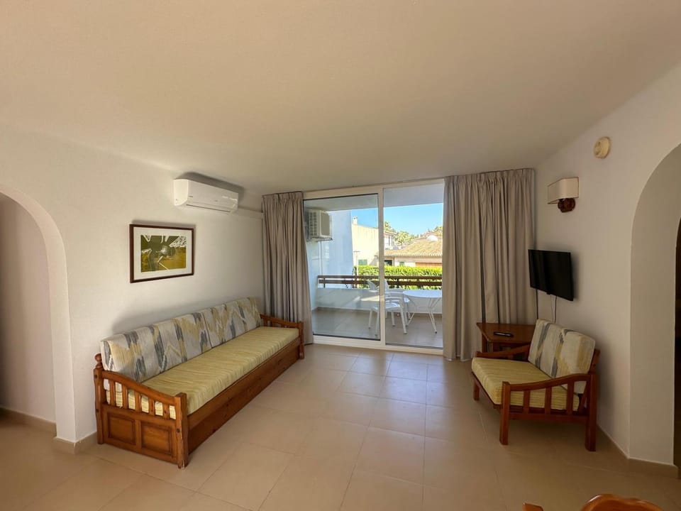TV and multimedia, Balcony/Terrace, Living room, Photo of the whole room