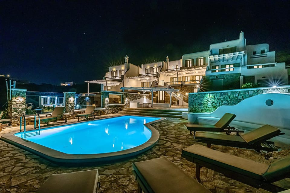 Property building, Pool view, Swimming pool