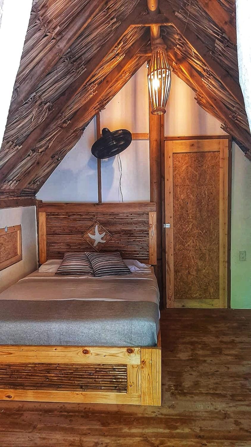 Bed, Bathroom