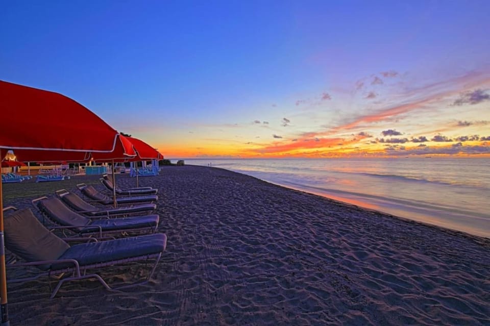 Beach, Sea view, Sunset, sunbed