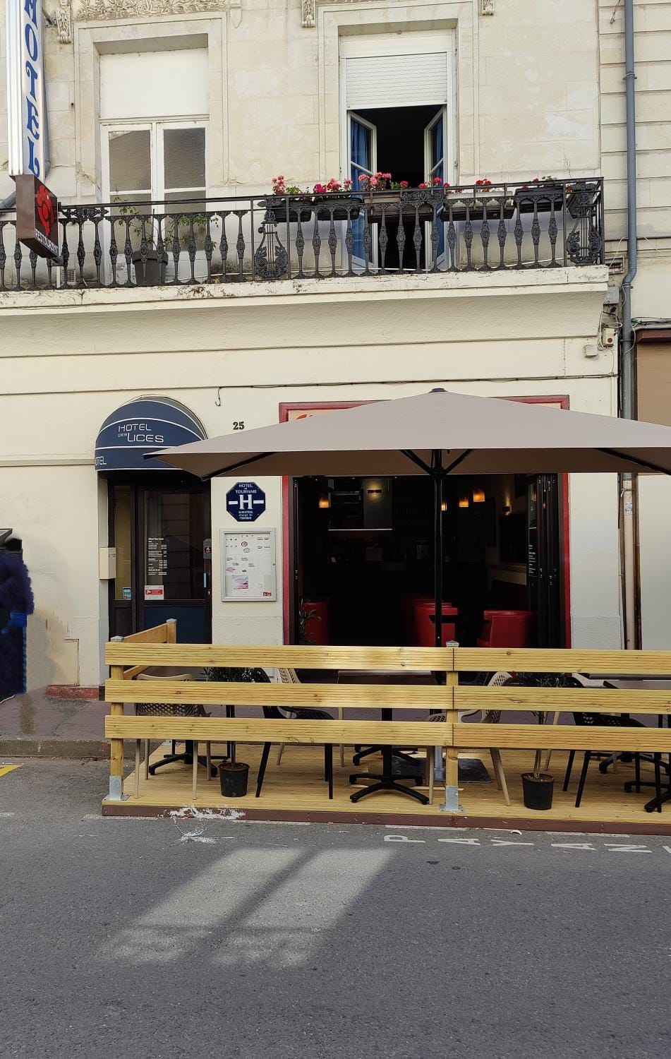 Hotel Des Lices - Angers Hotel in Angers