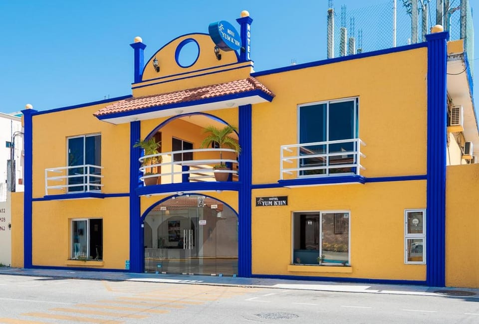 Property building, Facade/entrance, Property logo or sign