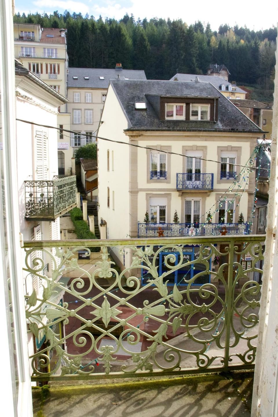 Day, Neighbourhood