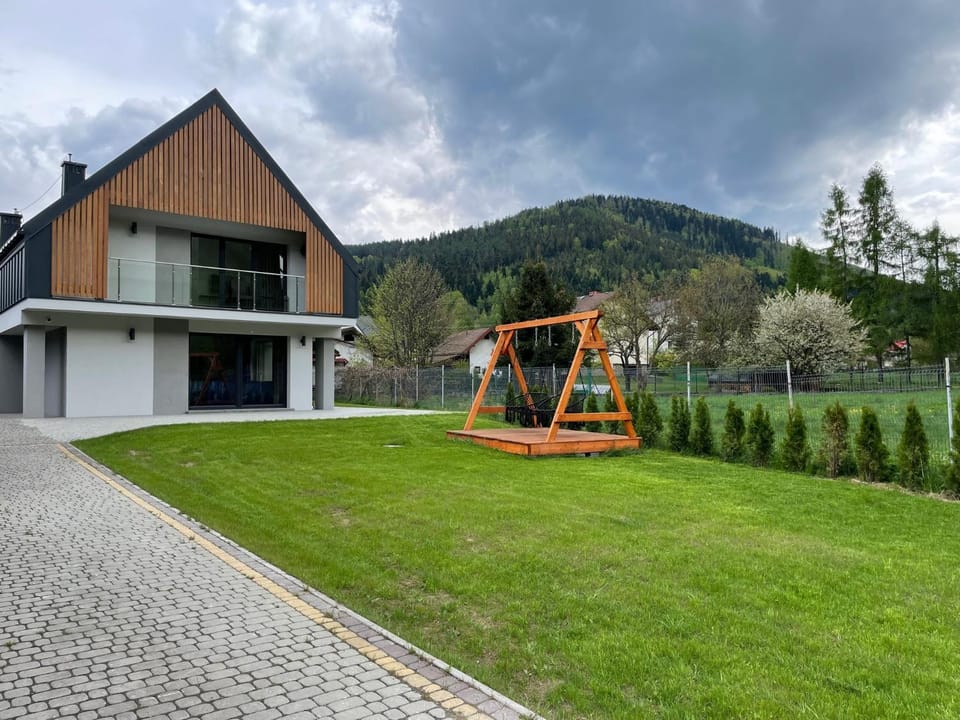 Bratkowa Dolina Chalet in Poland