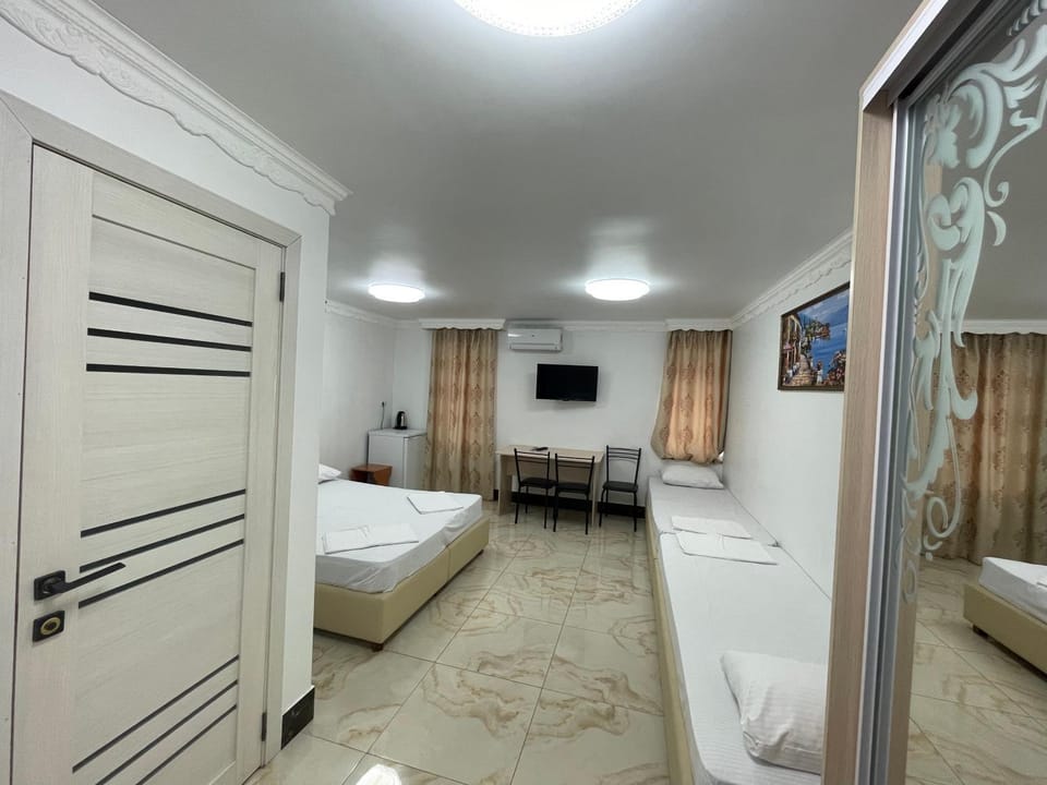 Shaarei Zion Hotel in Ukraine