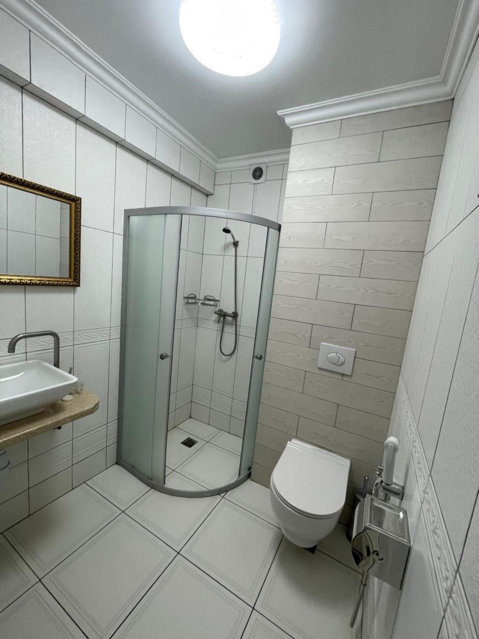 Shaarei Zion Hotel in Ukraine