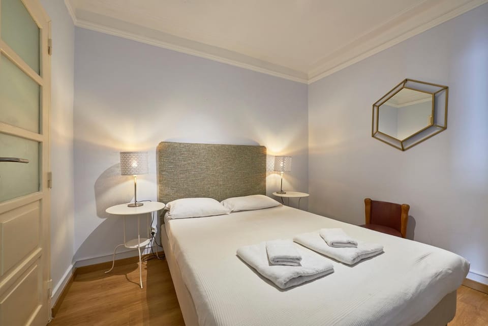 Aesthetic Riverview Apartment in Historical Lisbon Apartment in Lisbon