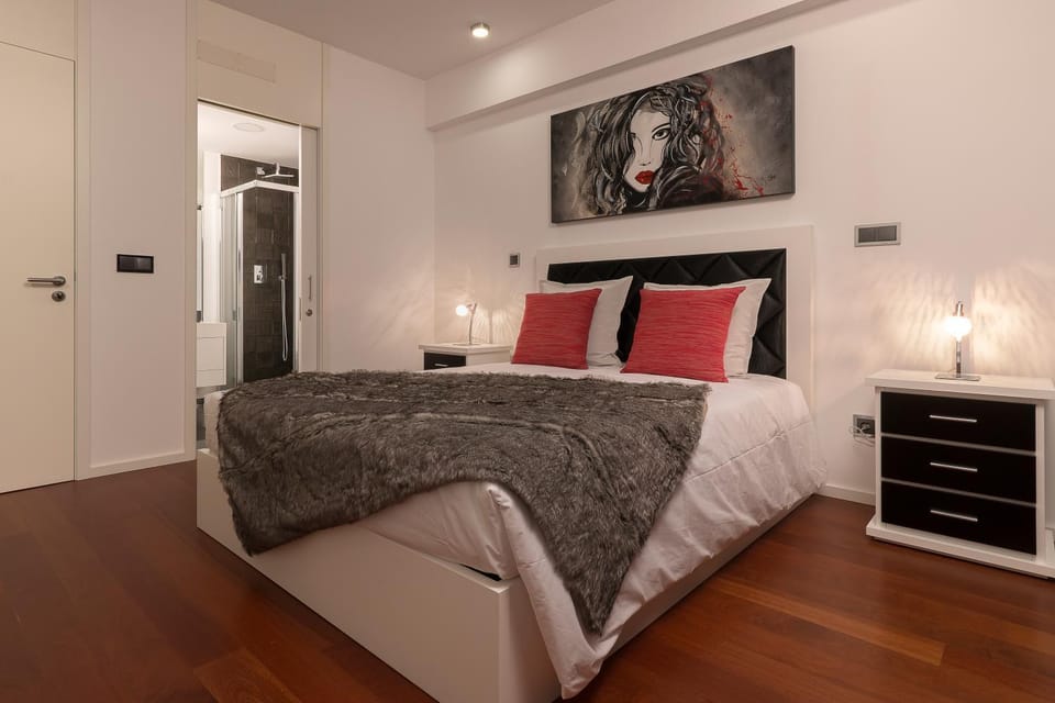 Decorative detail, Bedroom
