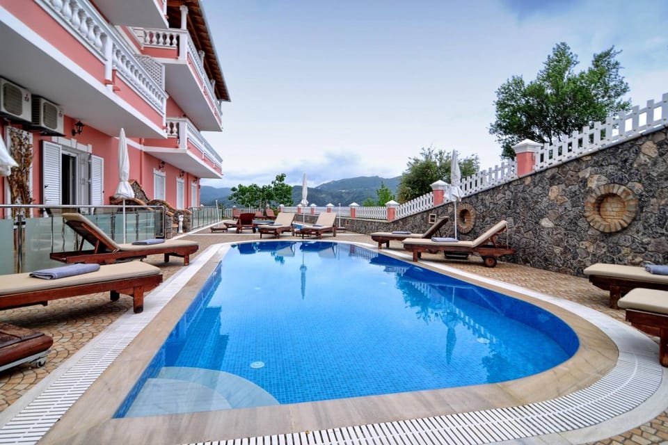 Property building, Swimming pool