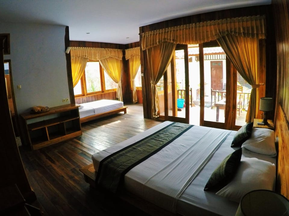 Bed, Photo of the whole room