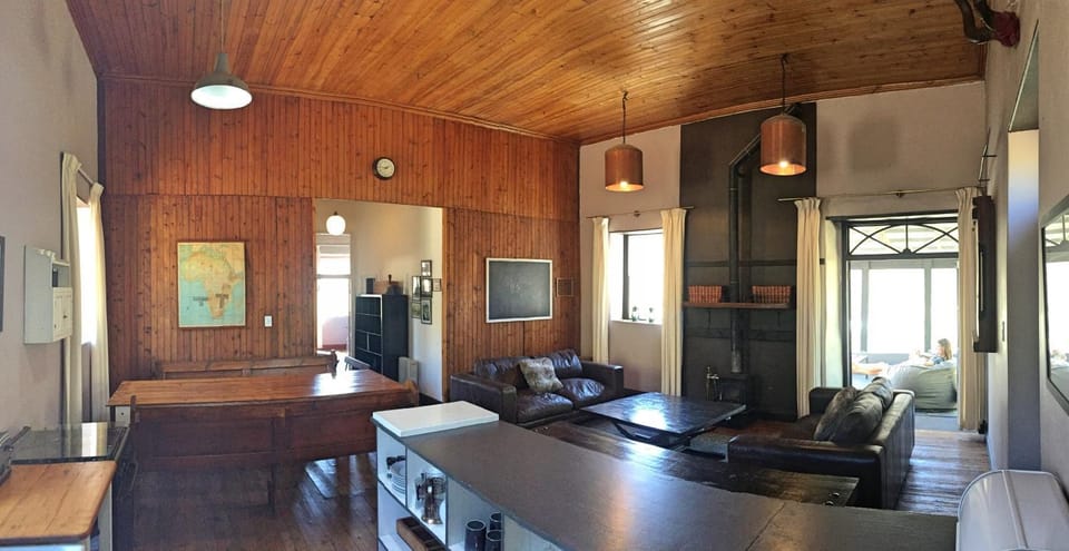 Living room, Seating area, Dining area, flat iron