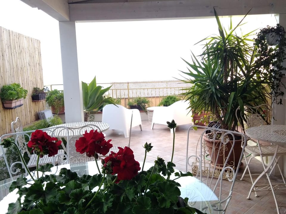Patio, Garden, View (from property/room), Balcony/Terrace, Balcony/Terrace, Seating area, Garden view