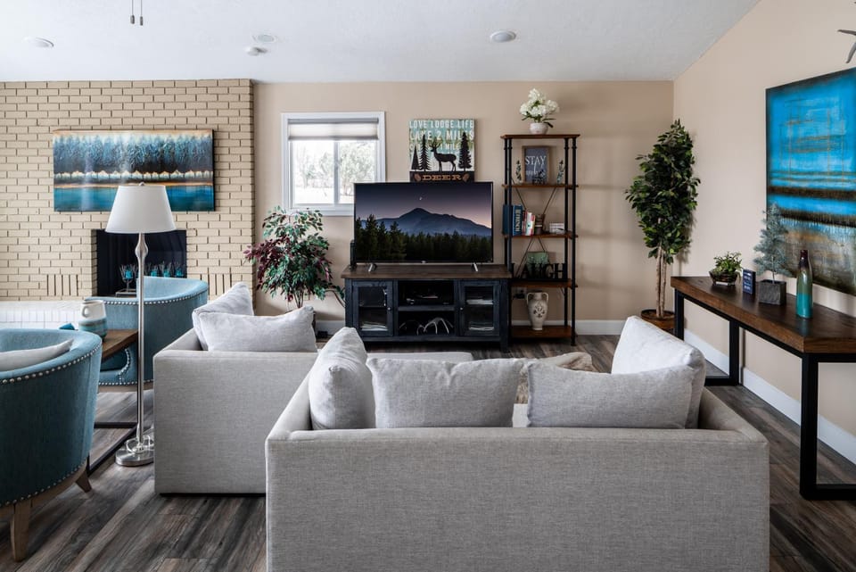 Living room, flat iron