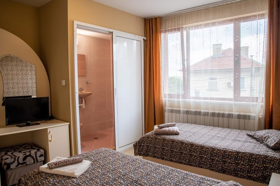 Guest House El Paraiso Bed and Breakfast in Plovdiv Province