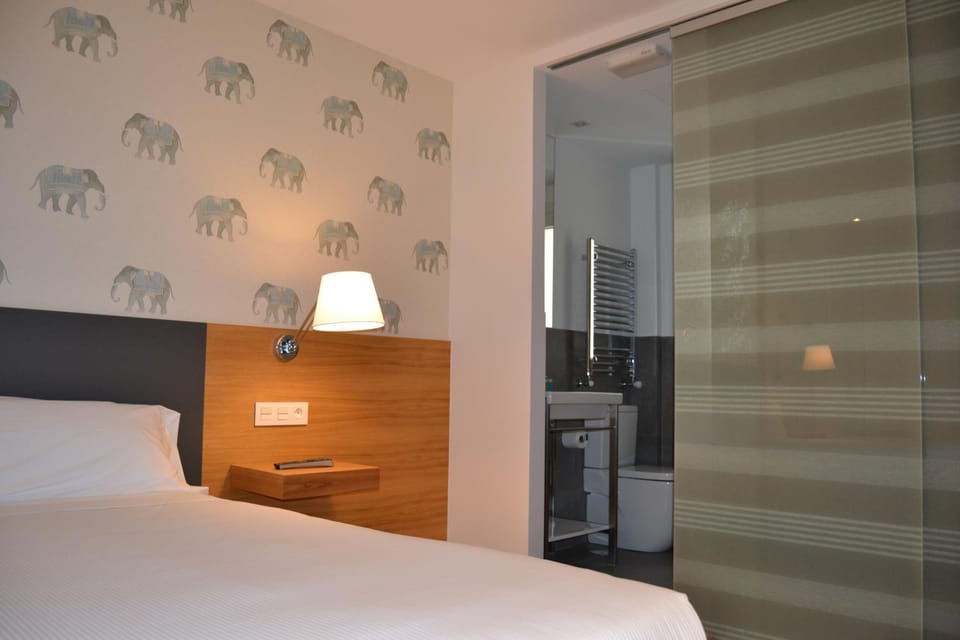 Toilet, Bathroom, Photo of the whole room, Bedroom
