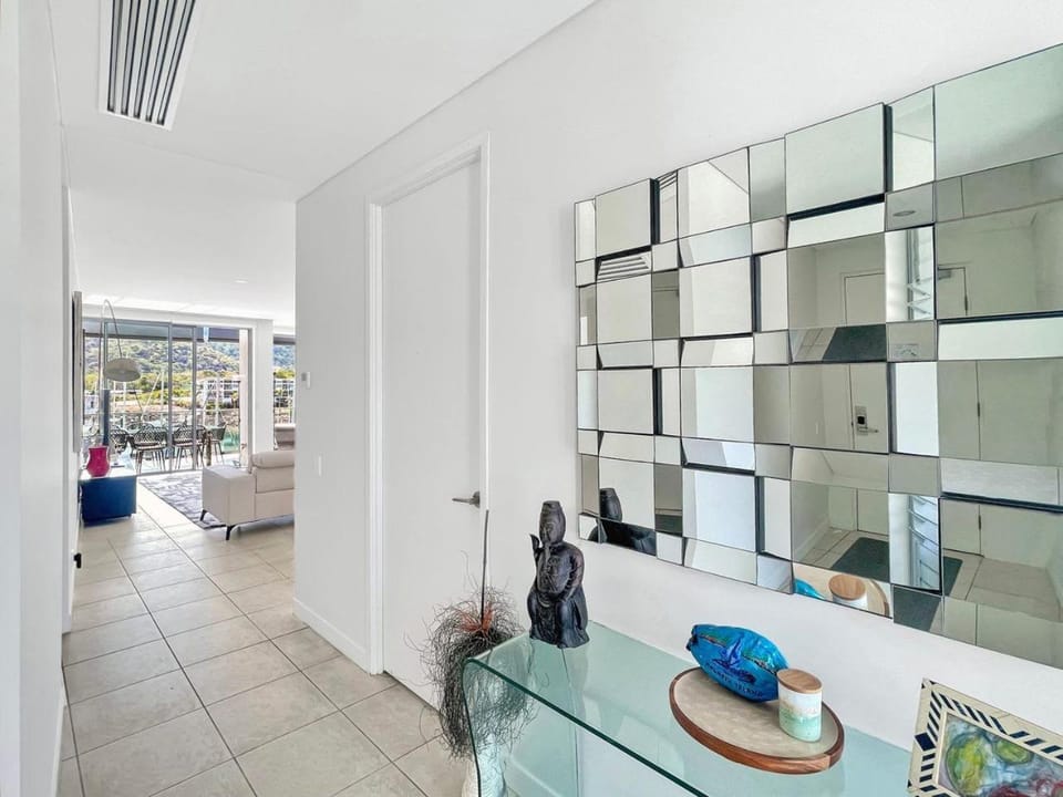 Blue on Blue Penthouse Apartment 335 Apartment in Queensland