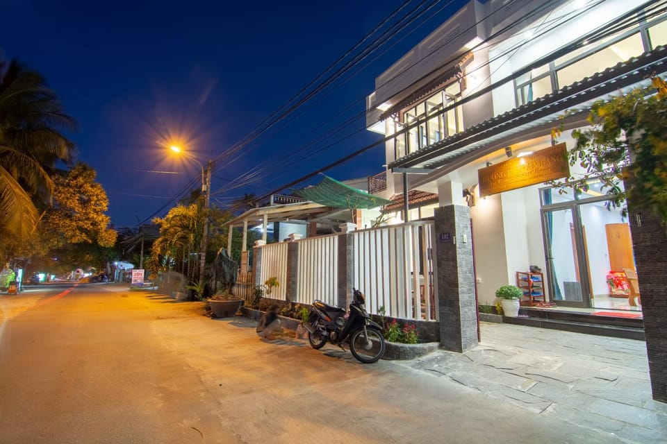 Off site, Other, Street view
