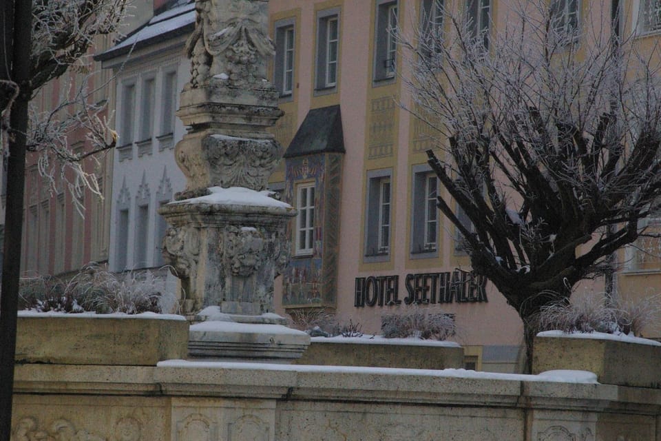Facade/entrance, Winter