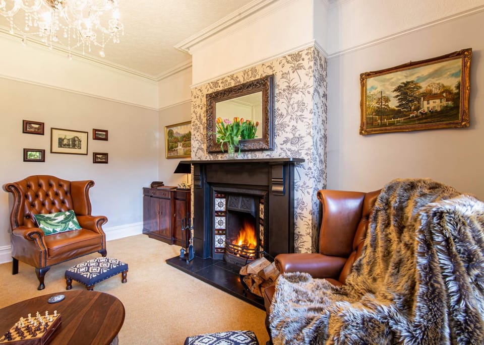 Communal lounge/ TV room, Living room, Lounge or bar, Seating area, flat iron, Internal: Not applicable to any particular room