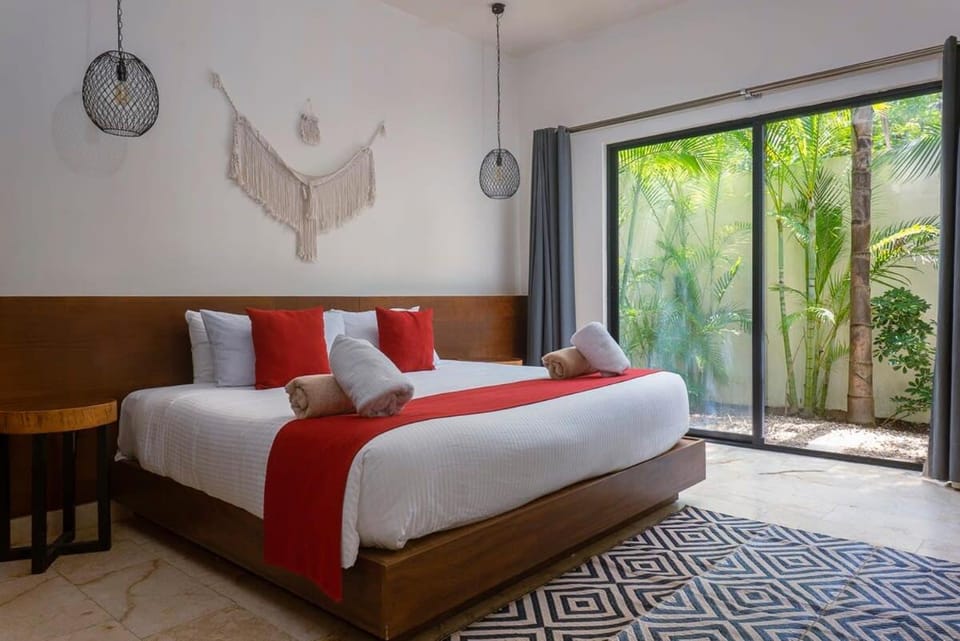 Spectacular 4BR Tulum Style Villa with Concierge and Secluded Pool Villa in Tulum