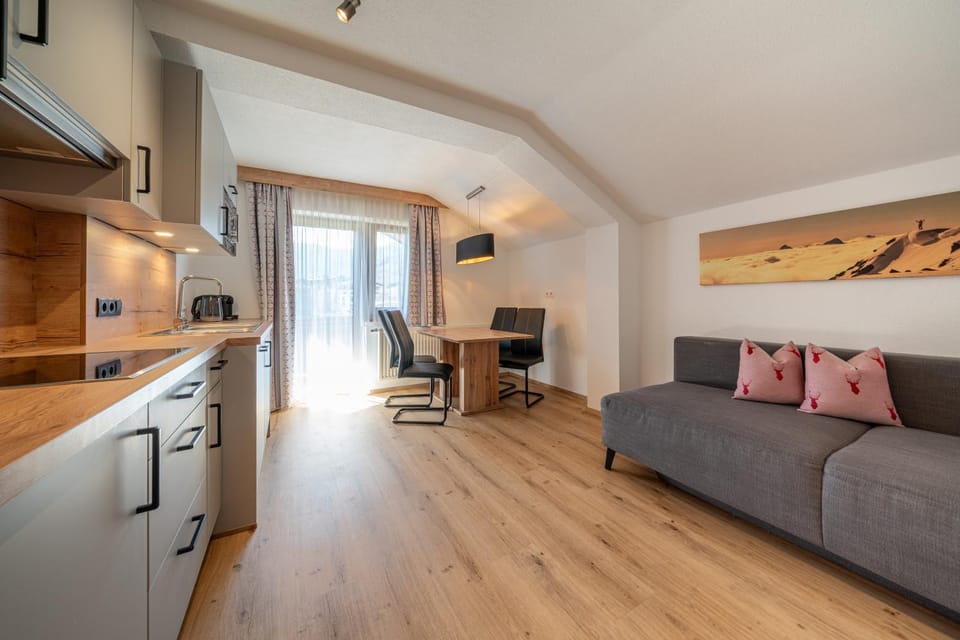 MAMOA Studios Apartment in Soelden
