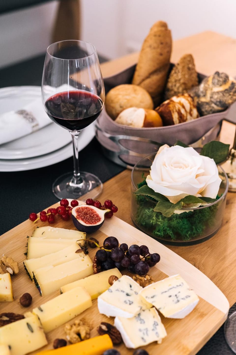 Food close-up, Food and drinks, Food, Meals, Breakfast, Breakfast, Continental breakfast, Asian breakfast, Italian breakfast, English/Irish breakfast, American breakfast, Lunch, Dinner, Drinks, Alcoholic drinks, Non alcoholic drinks