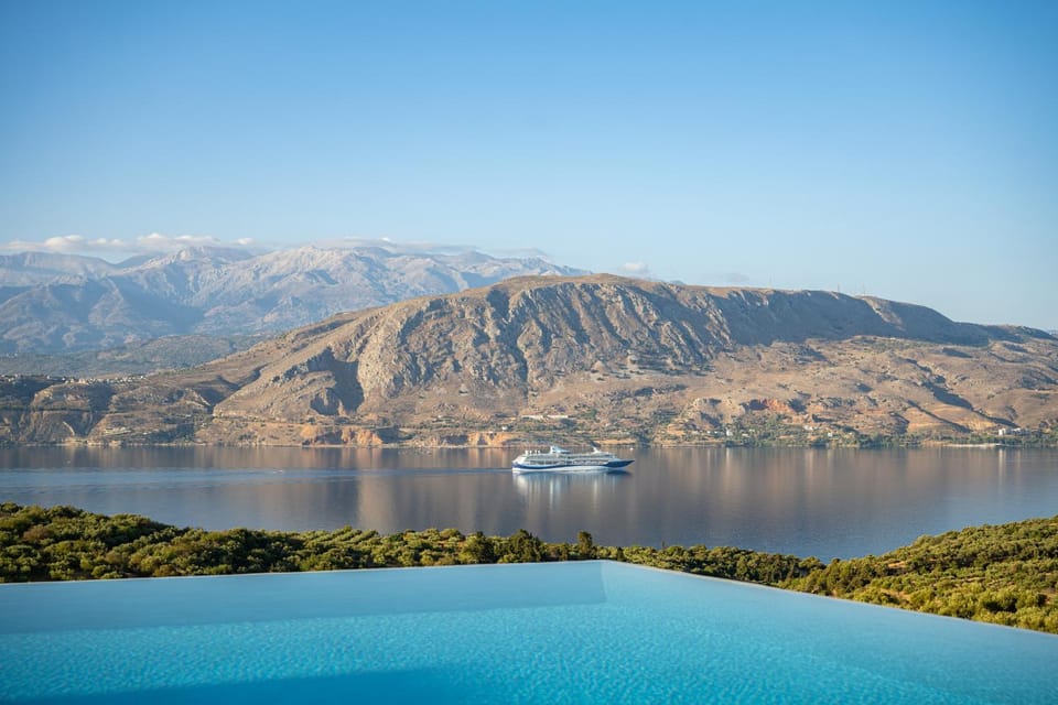 Mountain view, Sea view