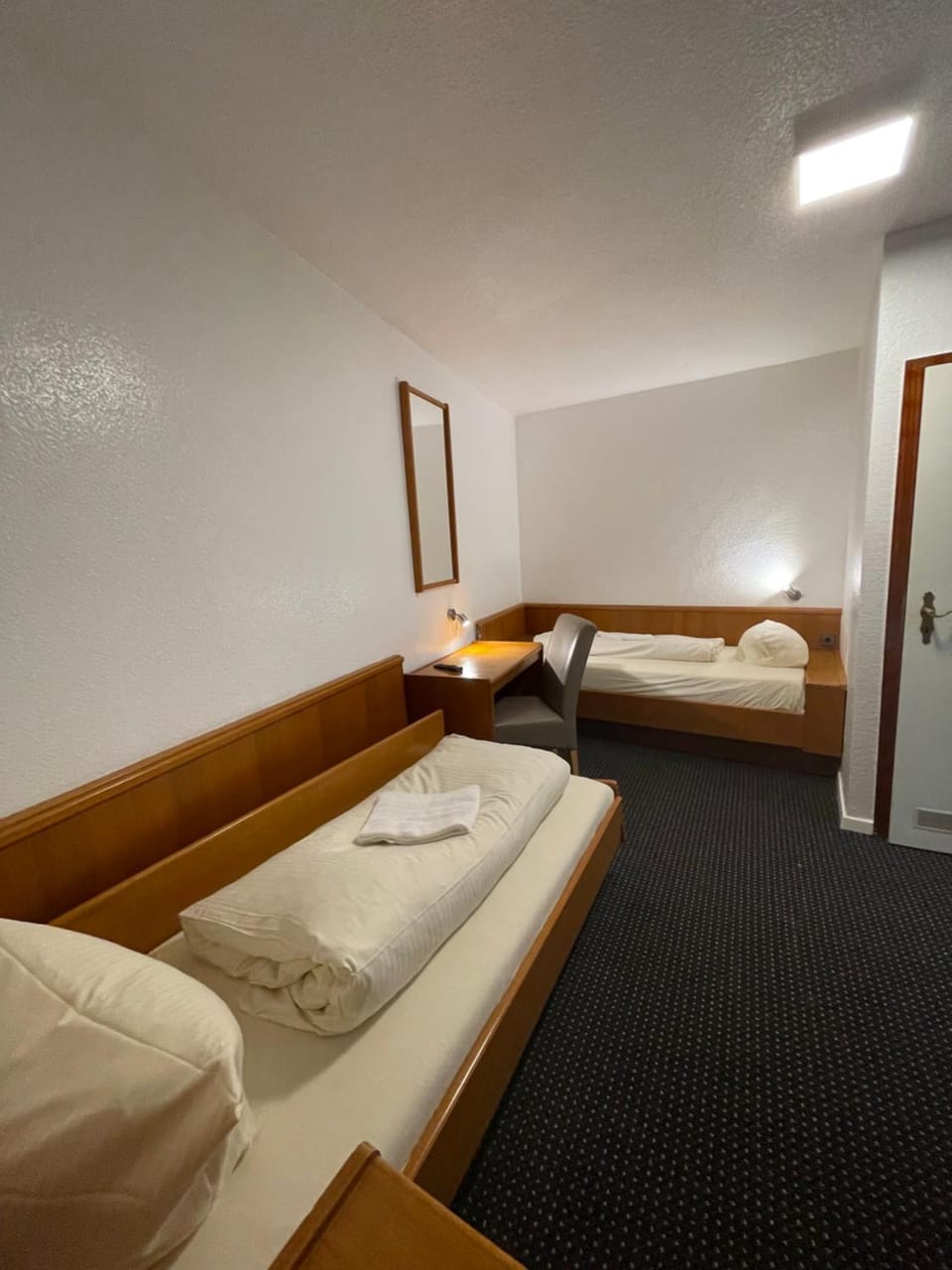 Bed, Photo of the whole room
