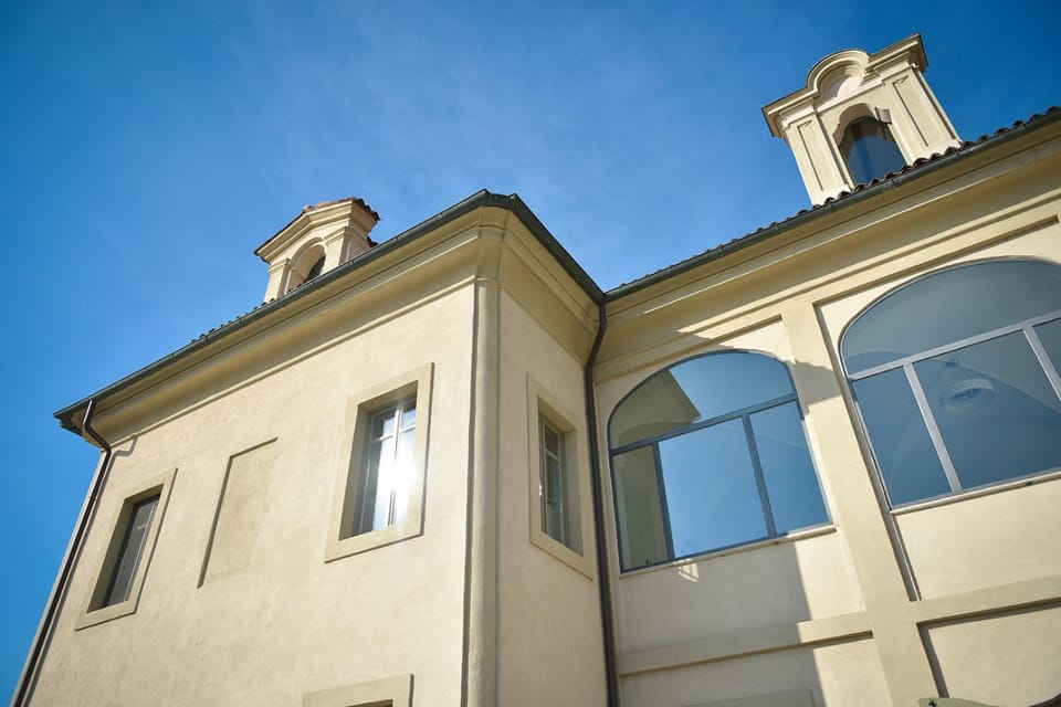 Property building, Nearby landmark, Facade/entrance