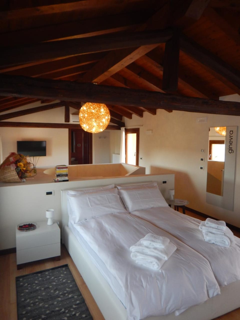 Photo of the whole room, Decorative detail, Bedroom, City view