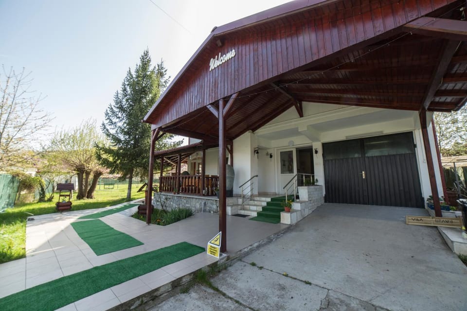 Villa Bravo Breaza Bed and Breakfast in Prahova, Romania