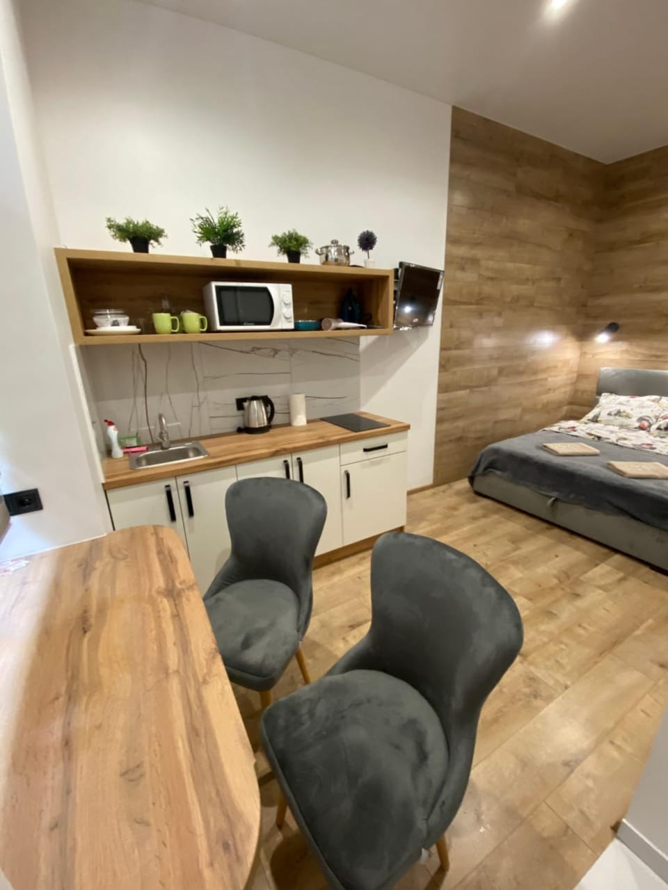 Kitchen or kitchenette
