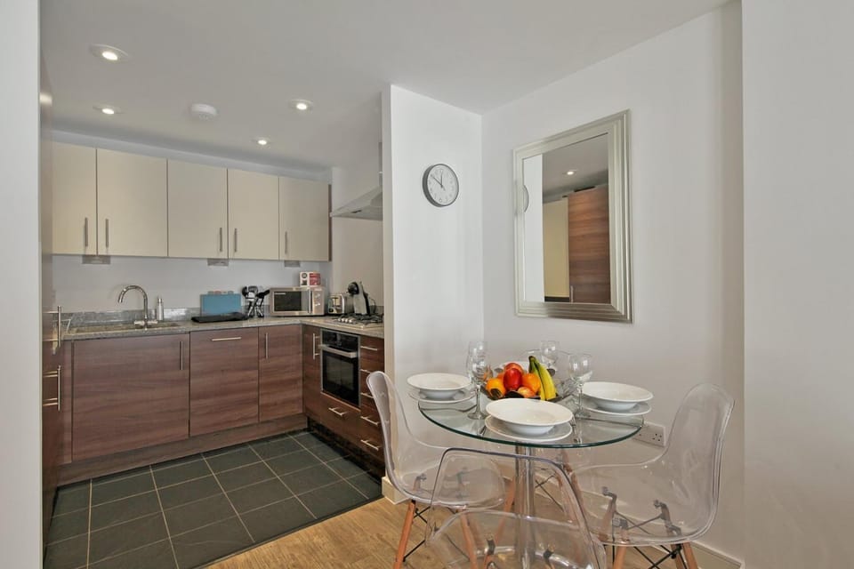 1 & 2 Executive Apartments next to Liverpool Street FREE WIFI by City Stay Aparts London Apartment in London Borough of Islington