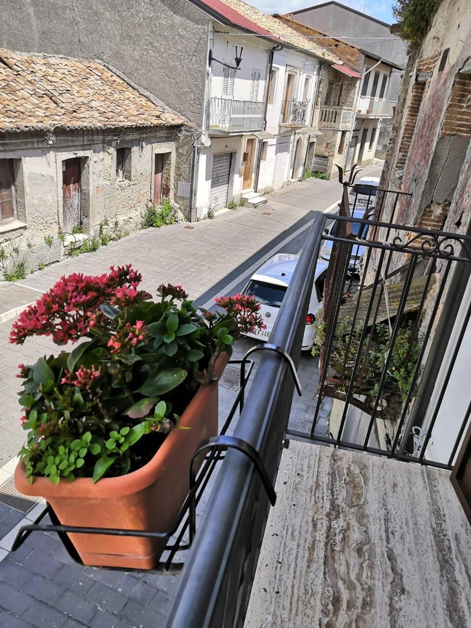 Balcony/Terrace, Quiet street view
