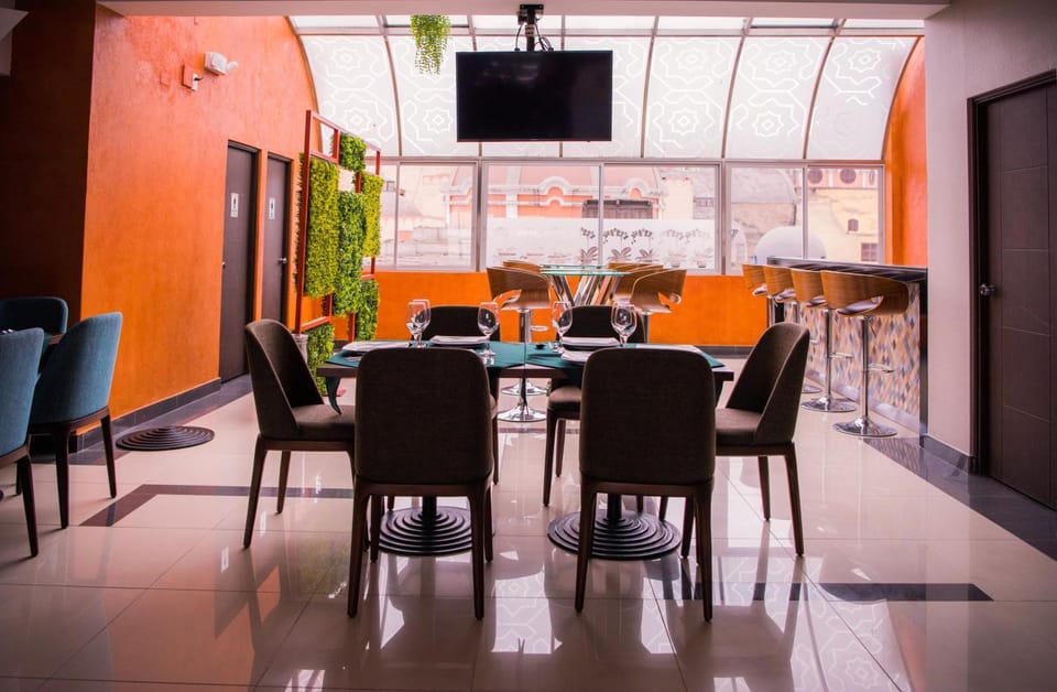 Lounge or bar, Banquet/Function facilities